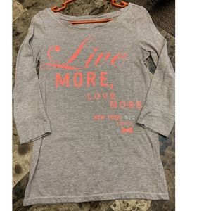 AE quarter sleeve shirt